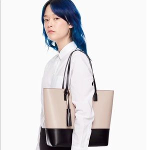 Beautiful, elegant Kate Spade Tote with bonus gift